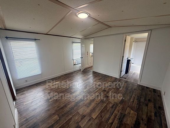4th image of 1028 Ruby St