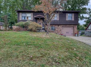 5666 Saint Catherine Ct, Newburgh, IN 47630