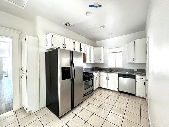 5th image of 1142 W 35th St