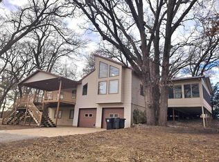 5512 Watters Rd, Hudson, IA 50643