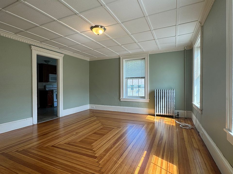 1st image of 200 King St #10940274