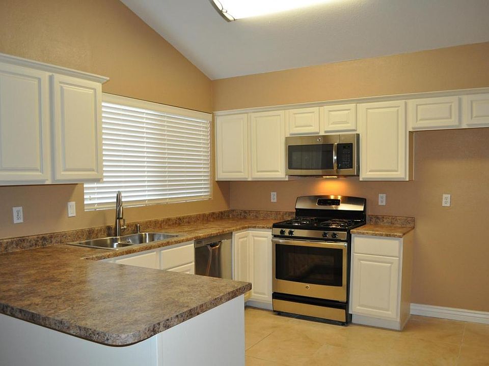 1st image of 2902 E Emelita Ave