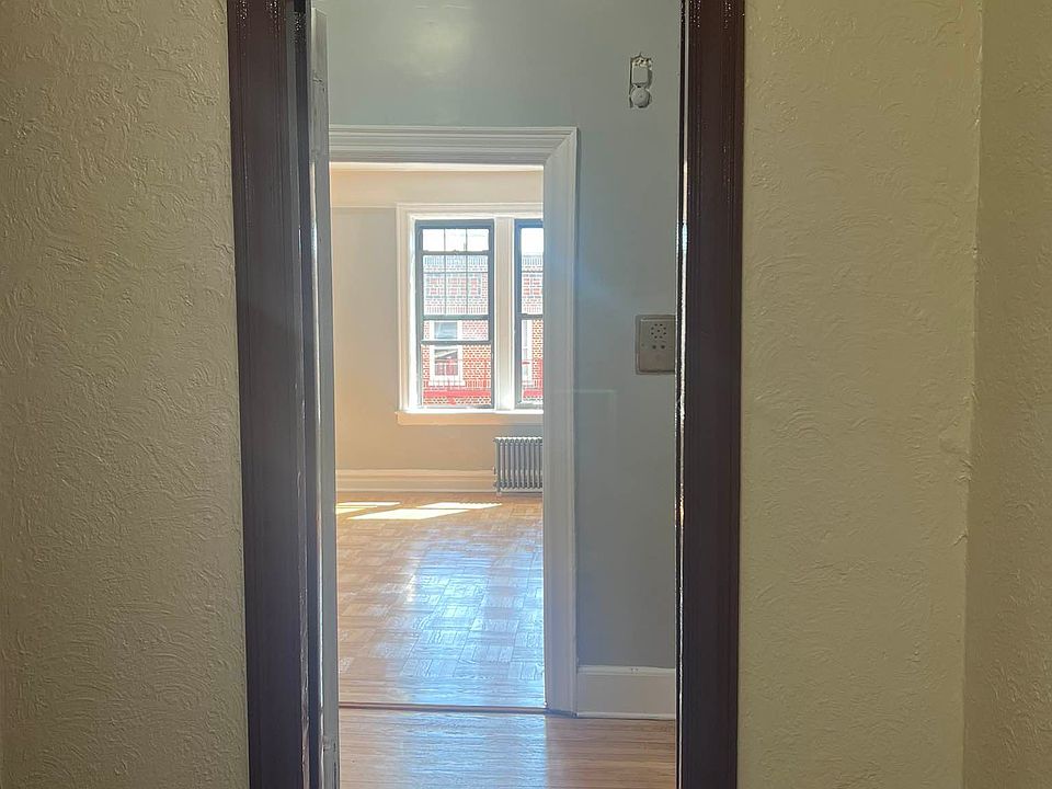 1st image of 197 Pinehurst Ave #5J