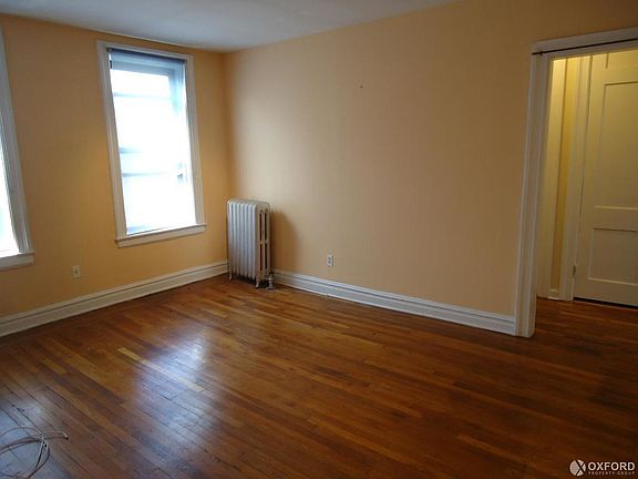 5th image of 3407 36th Ave APT 2F