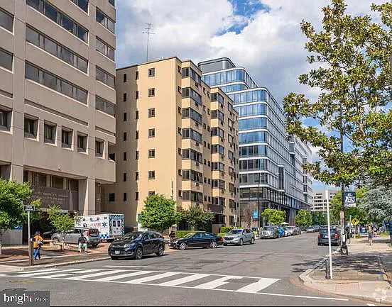 2141 I St NW — Photo 1