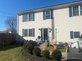 129 Pinnery Ave, Warwick, RI 02886