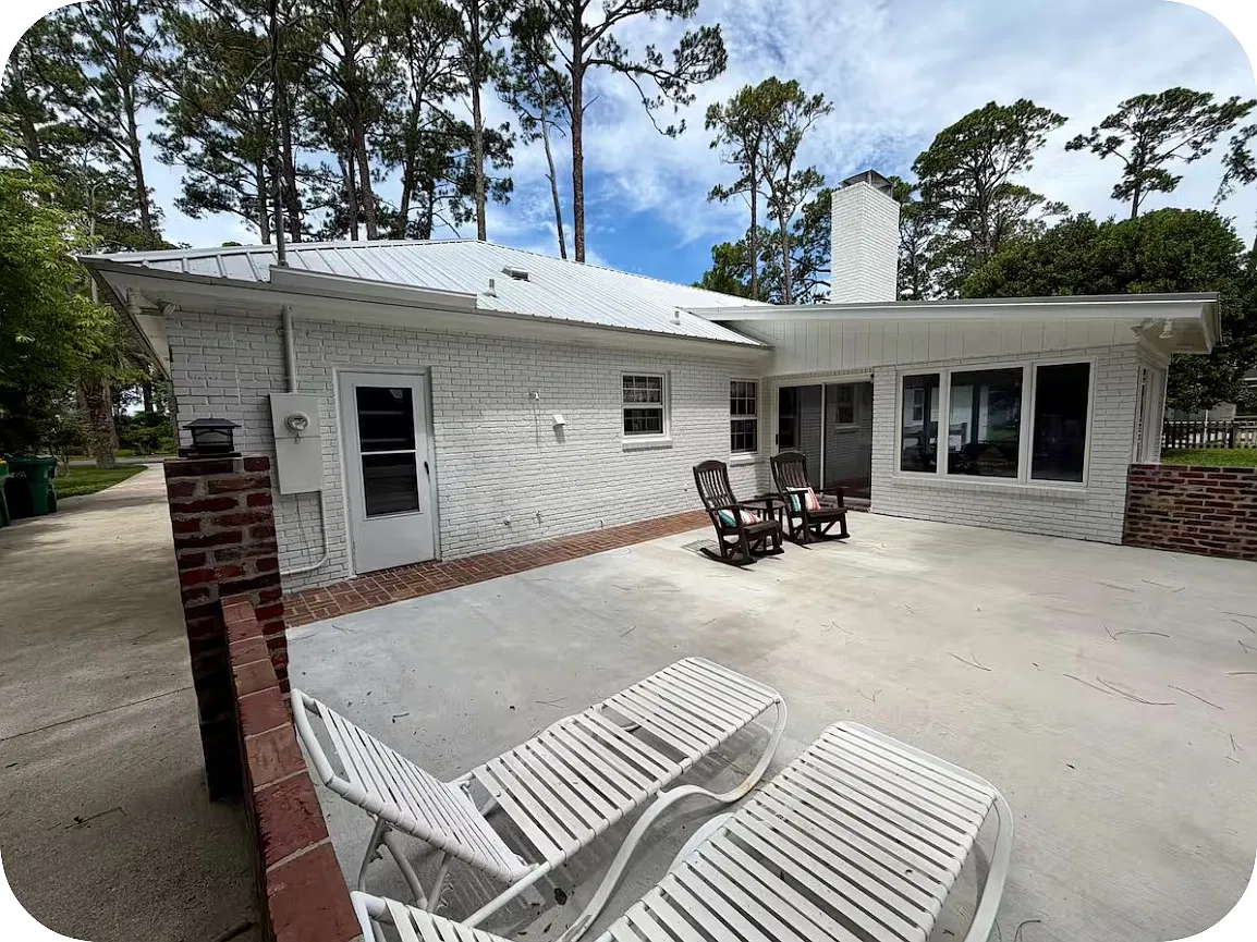 3 bed, 2023 sqft, $3,600 — Photo 2
