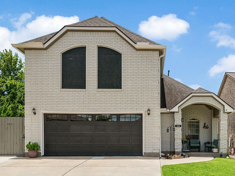 1st image of 103 Cove Pl