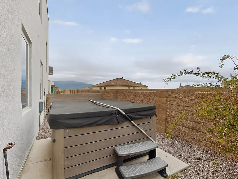 5603 Linq Ct NE — Photo 44