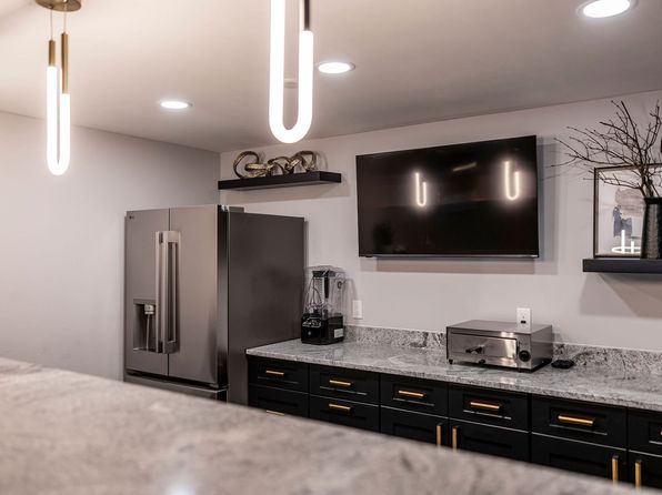 411 Dayton Rd APT 325