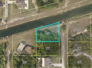 2803 Flora Ave N UNIT 8, Lehigh Acres, FL 33971