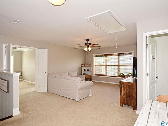 3rd image of 4903 Ashley Cir SE