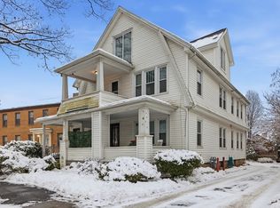 571-573 Carew St, Springfield, MA 01104