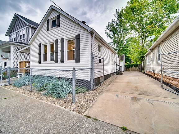 3rd image of 5900 Wakefield Ave
