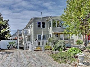 314 W 16th St, Ship Bottom, NJ 08008