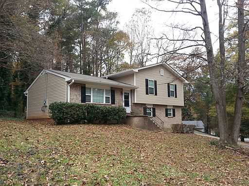 3rd image of 982 Creekdale Dr