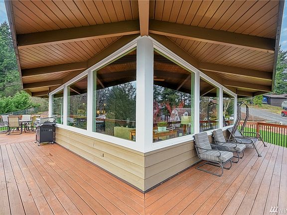 3rd image of 2362 E Lynnwood Dr
