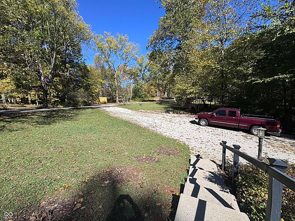 2nd image of 3440 N Russell Rd