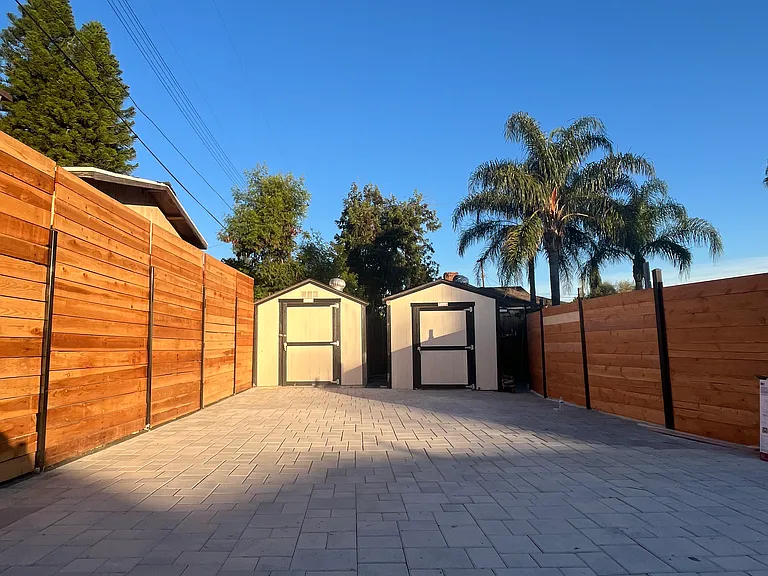 7543 Loma Verde Ave — Photo 11
