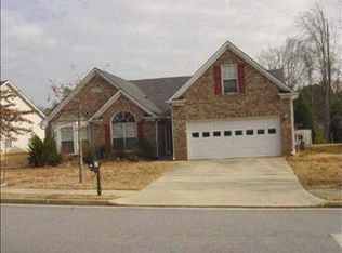 377 Haverford Mill Ct, Lilburn, GA 30047