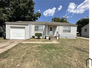 1430 Maple Dr, Midwest City, OK 73110