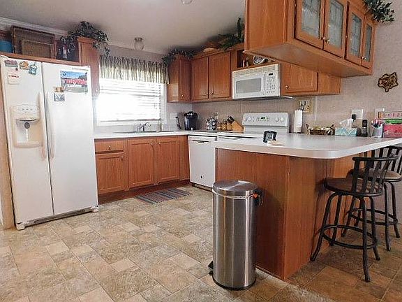 4th image of 25847 Espanola Dr