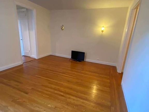 3rd image of 35 Orange St #4FE
