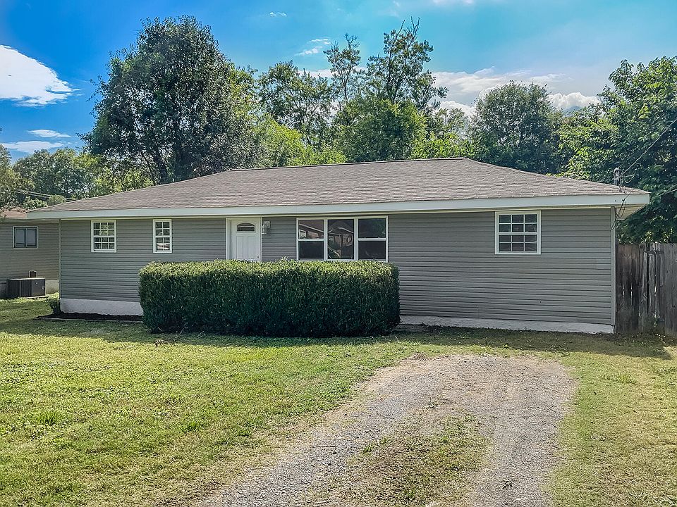 1st image of 1321 Raydine Ln