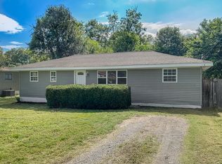 1321 Raydine Ln, Rossville, GA 30741