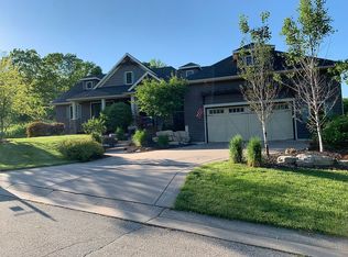 4505 Stone Bridge Rd, La Crosse, WI 54601
