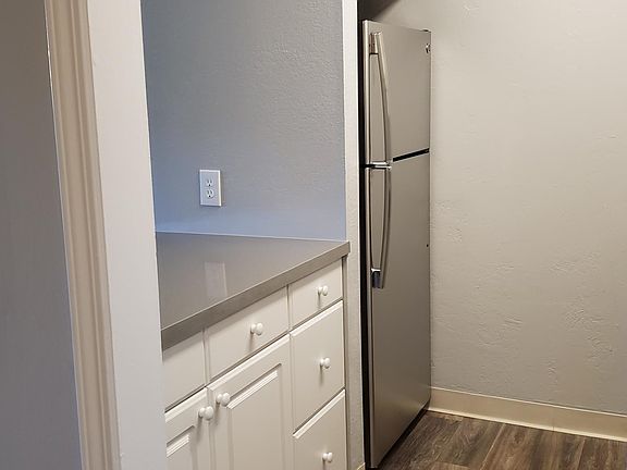 4th image of 1235 Jefferson Ave APT 108