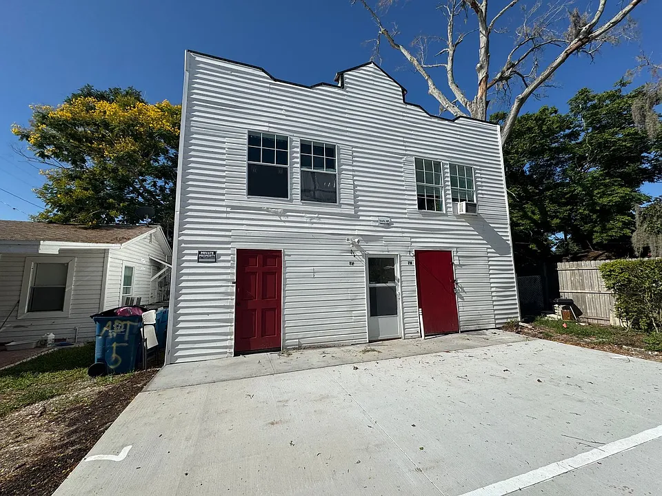 434 E Tillman Ave #7