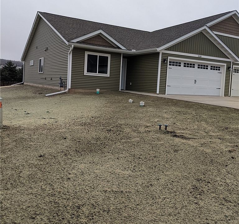 2nd image of 12133 Norway Road
