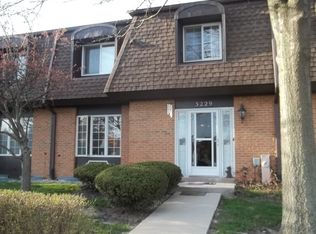 3229 Chestnut Dr #1, Flossmoor, IL 60422