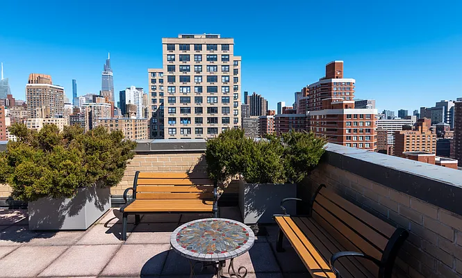 Sold by Katina Corporation | media 35