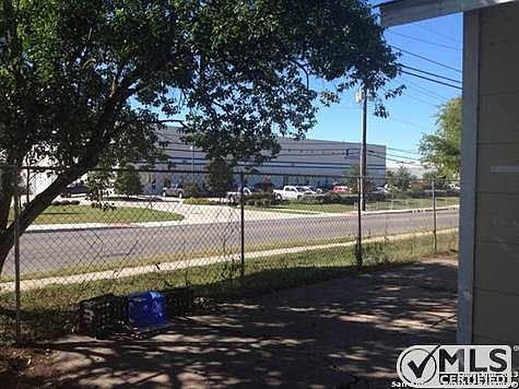 5th image of 103 Mabelle Dr