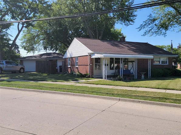18511 Wendy Ct, Riverview, MI 48193