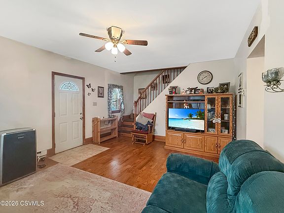 2nd image of 95 Wagner Ave