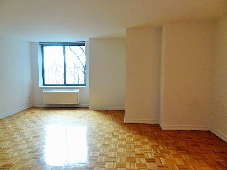 1st image of 70 Battery Pl APT 201