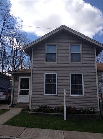 1st image of 143 William St