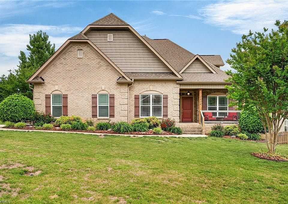 1st image of 2404 S Tuckers Farm Ct