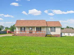 1040 Billy Goat Hill Rd, Hopkinsville, KY 42240