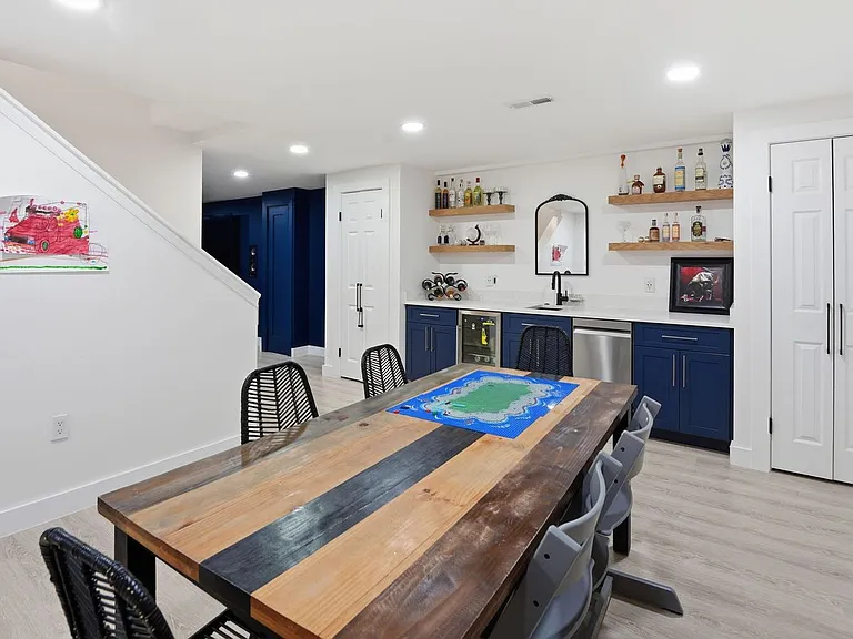 8904 Arley Dr — Photo 9