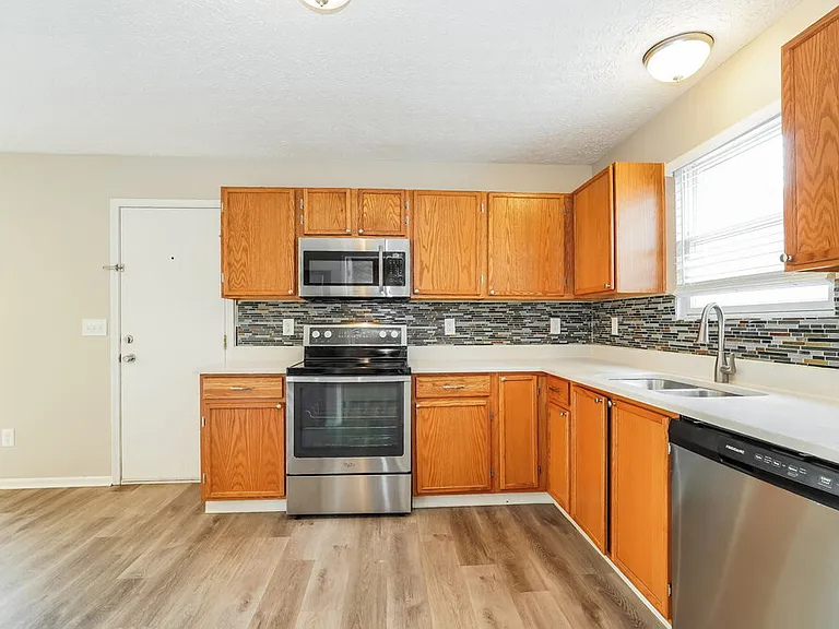 9202 Rhode Island Way — Photo 10