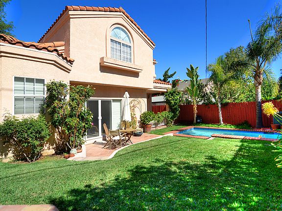 4th image of 21438 Velicata St