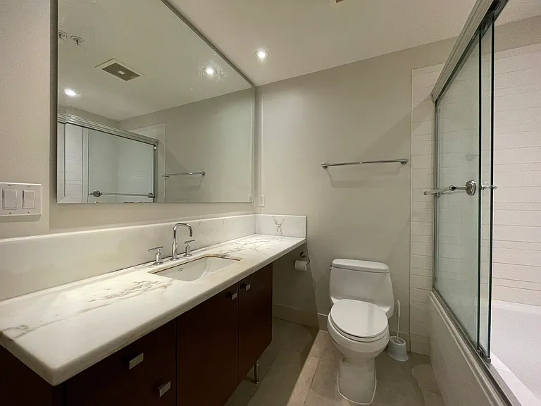 6015 Iona Dr #303 — Photo 6