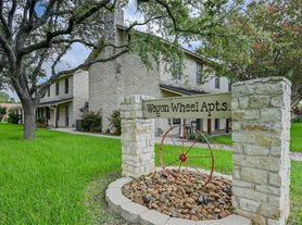 204 Northwest Dr, Round Rock, TX