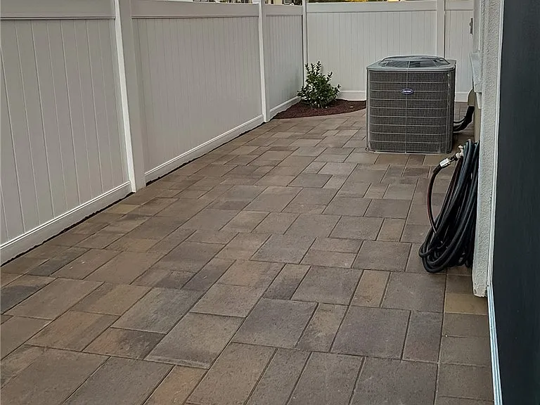 40247 Birchfield Dr — Photo 25