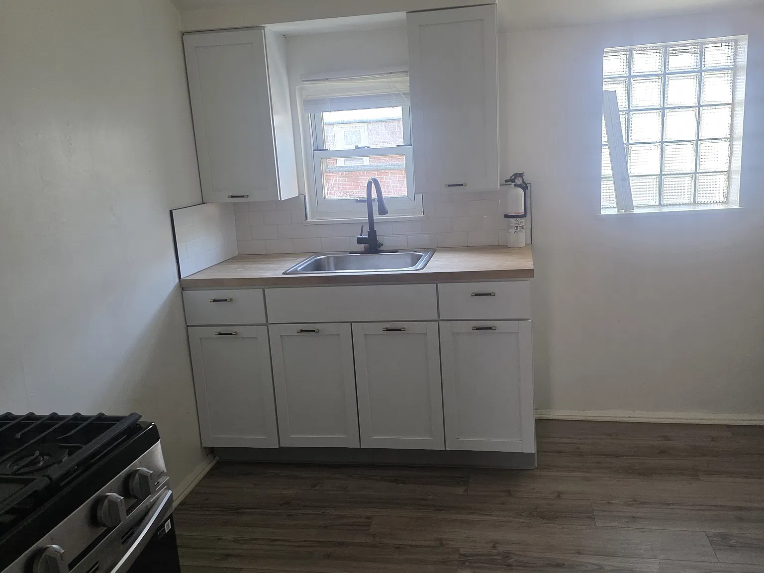2 bed, 650 sqft, $995 — Photo 4