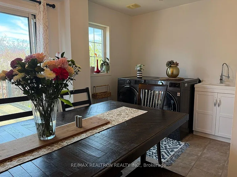 141 Gail Parks Cres — Photo 19